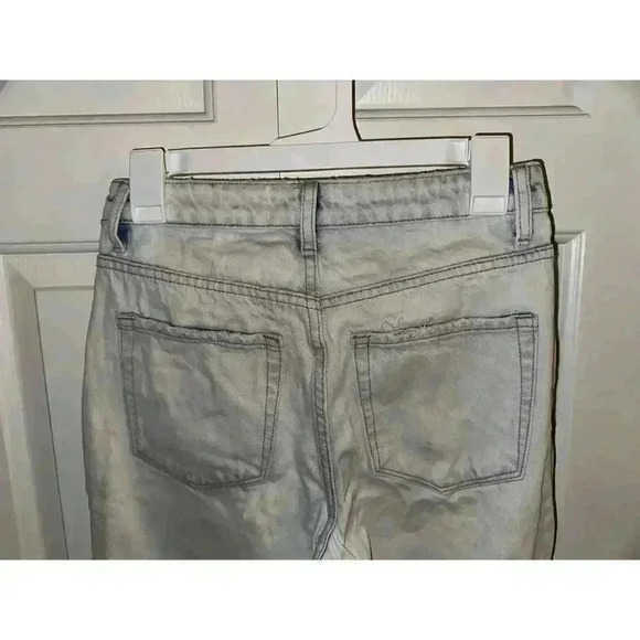 Light Wash Vervet Buttonfly Jeans - Picture 4 of 6